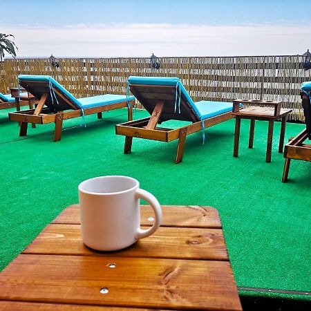 Sea View Apartments Одесса Экстерьер фото